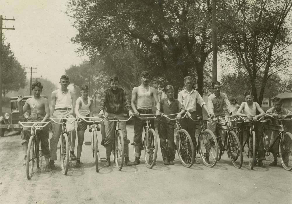 Portraits - Group, Iowa, Webster City, IA, bike, McMurray, Doug, Children, bicycle, race, history of Iowa, Iowa History