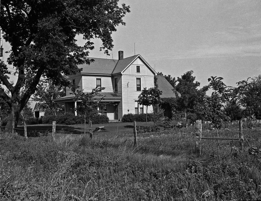 Military and Veterans, history of Iowa, Iowa History, Ottumwa, IA, farm house, Iowa, Lemberger, LeAnn, Homes, Farms