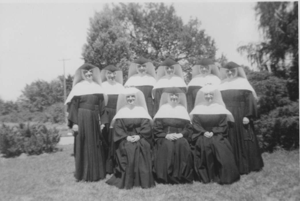 Portraits - Group, Vaughn, Cindy, history of Iowa, Iowa History, nun, Iowa, Cedar Rapids, IA, Religion