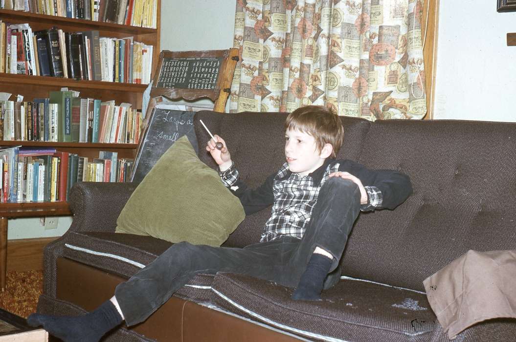 history of Iowa, Iowa History, IA, couch, Iowa, Zischke, Ward, book shelf, Homes, Children