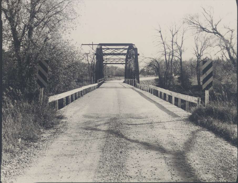 nature, history of Iowa, Landscapes, Waverly Public Library, Waverly, IA, Iowa, landscape, Iowa History, Lakes, Rivers, and Streams, bridge