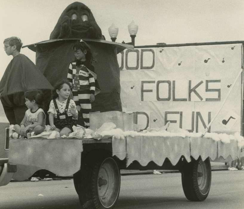 history of Iowa, Iowa History, Entertainment, children, Waverly, IA, Fairs and Festivals, parade float, costume, Iowa, Children, Waverly Public Library