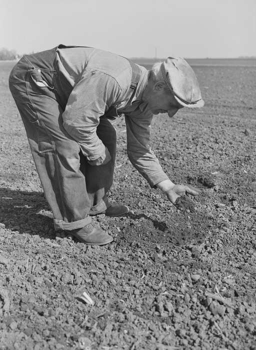 farmer, history of Iowa, Iowa History, Library of Congress, field, soil, Iowa, overalls