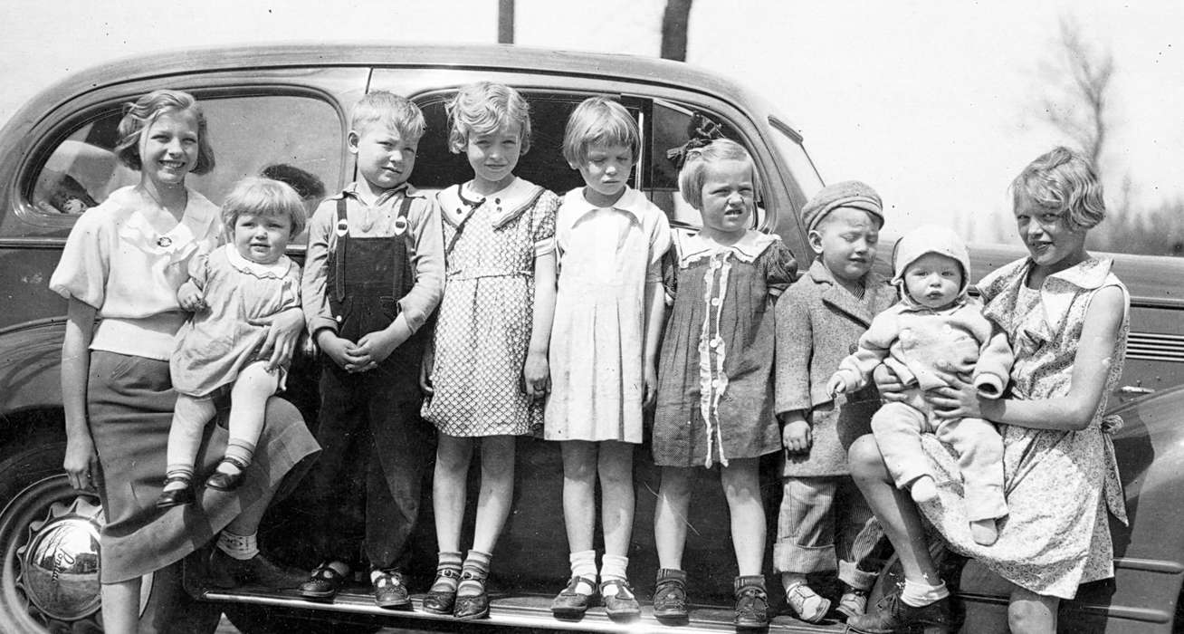 Portraits - Group, car, Iowa History, Iowa, Motorized Vehicles, baby, pontiac, shoes, Fabos, Bettina, Children, Cedar Falls, IA, history of Iowa