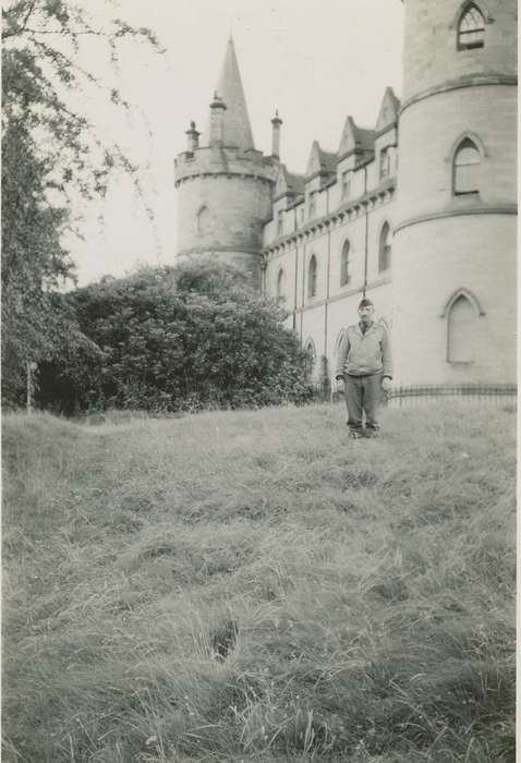 Military and Veterans, Travel, wwii, scotland, uniform, history of Iowa, Iowa History, army, Kozak (Apgar ), Carol, Iowa, castle, Inveraray
