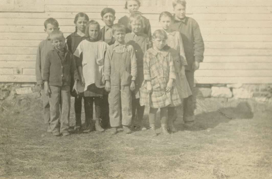 Portraits - Group, class, history of Iowa, Iowa History, Mortenson, Jill, Macey, IA, Iowa, Children, Schools and Education, school