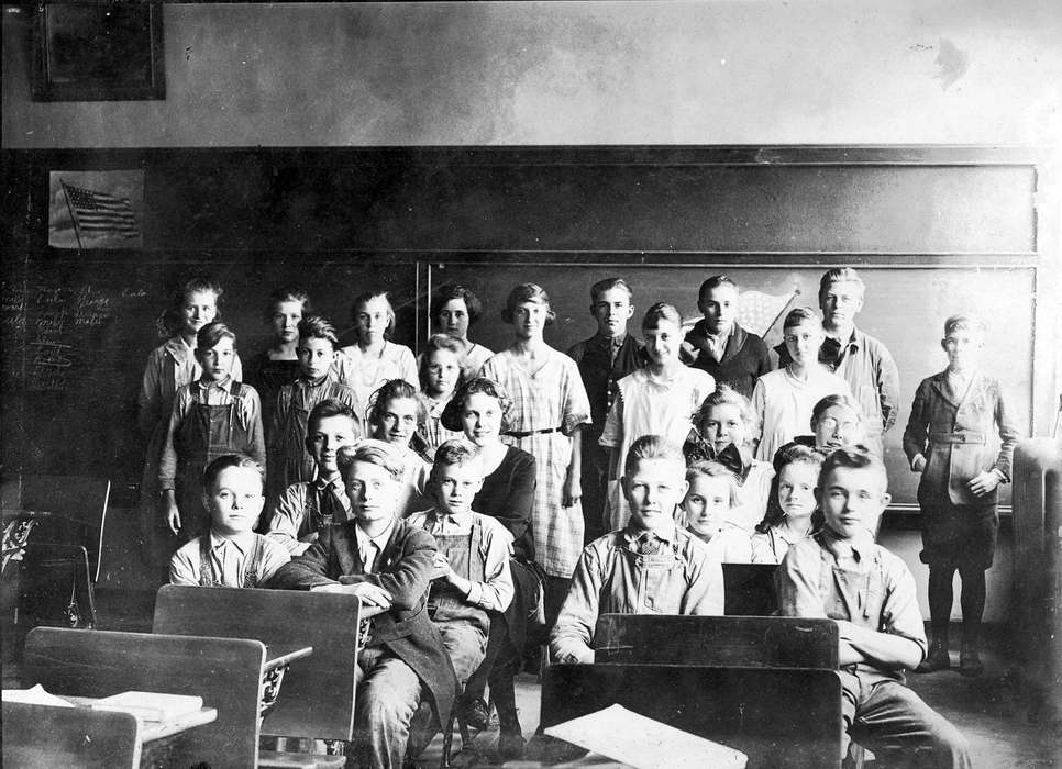 Portraits - Group, Cedar Falls, IA, history of Iowa, chalkboard, Iowa History, classroom, Fabos, Bettina, Iowa, desk, students, Schools and Education, Children