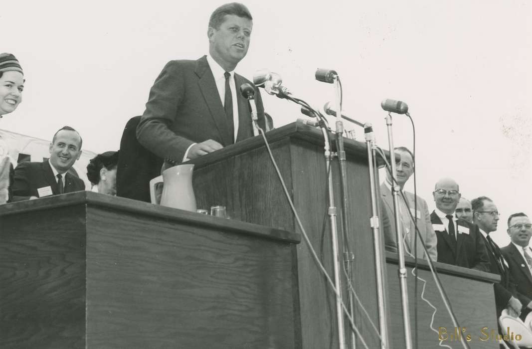 Carroll, IA, Iowa, campaign, microphone, president, Civic Engagement, history of Iowa, Nixon, Charles, Iowa History