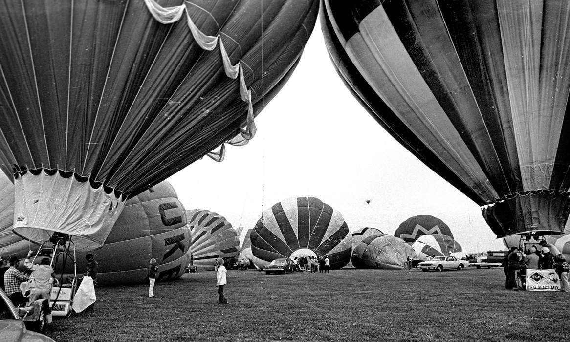 race, history of Iowa, Iowa History, Ottumwa, IA, Entertainment, Motorized Vehicles, car, air balloon, Fairs and Festivals, Iowa, Lemberger, LeAnn