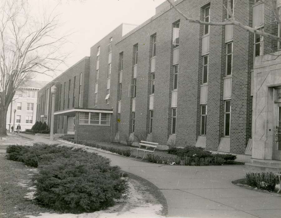 Cedar Falls, IA, history of Iowa, Iowa History, uni, sidewalk, building, UNI Special Collections & University Archives, Iowa, state college of iowa, Schools and Education, snow, university of northern iowa, campus
