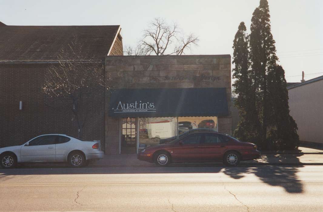 history of Iowa, Businesses and Factories, Waverly Public Library, storefront, Main Streets & Town Squares, car, Motorized Vehicles, Iowa, Iowa History, correct date needed, Cities and Towns