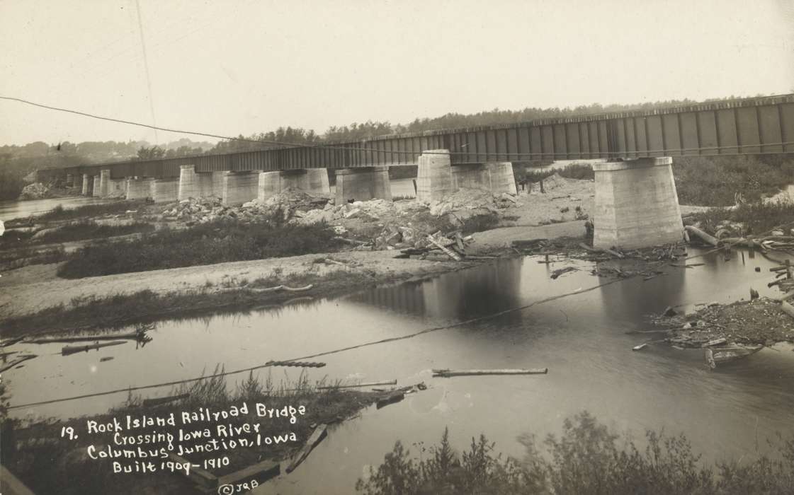 concrete, history of Iowa, Iowa History, railroad bridge, Library of Congress, Lakes, Rivers, and Streams, debris, Iowa