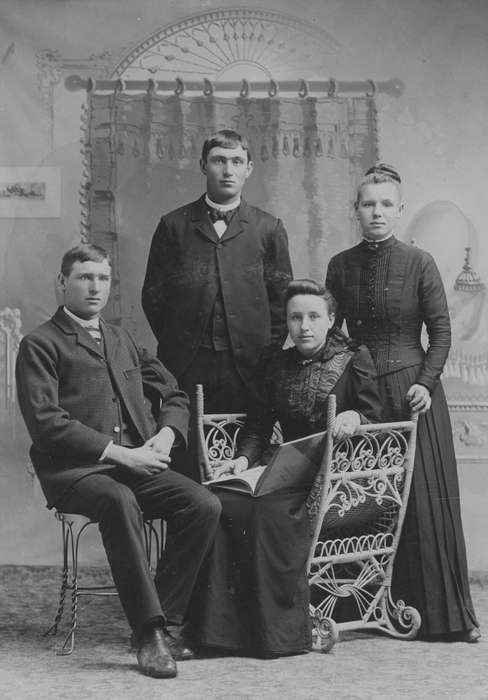 Portraits - Group, Burlington, IA, history of Iowa, Iowa History, Busse, Victor, Iowa, dress, suit