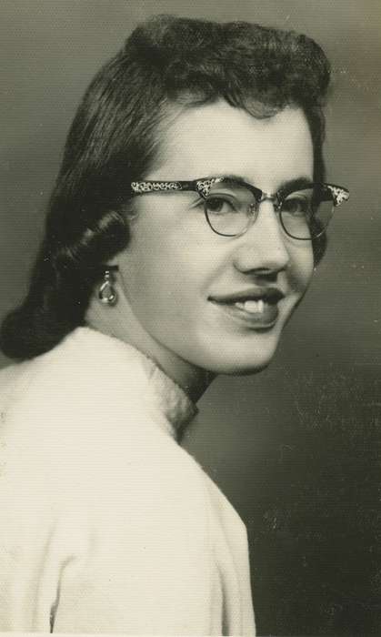 Portraits - Individual, Kime, Irma, Iowa History, IA, glasses, Iowa, history of Iowa