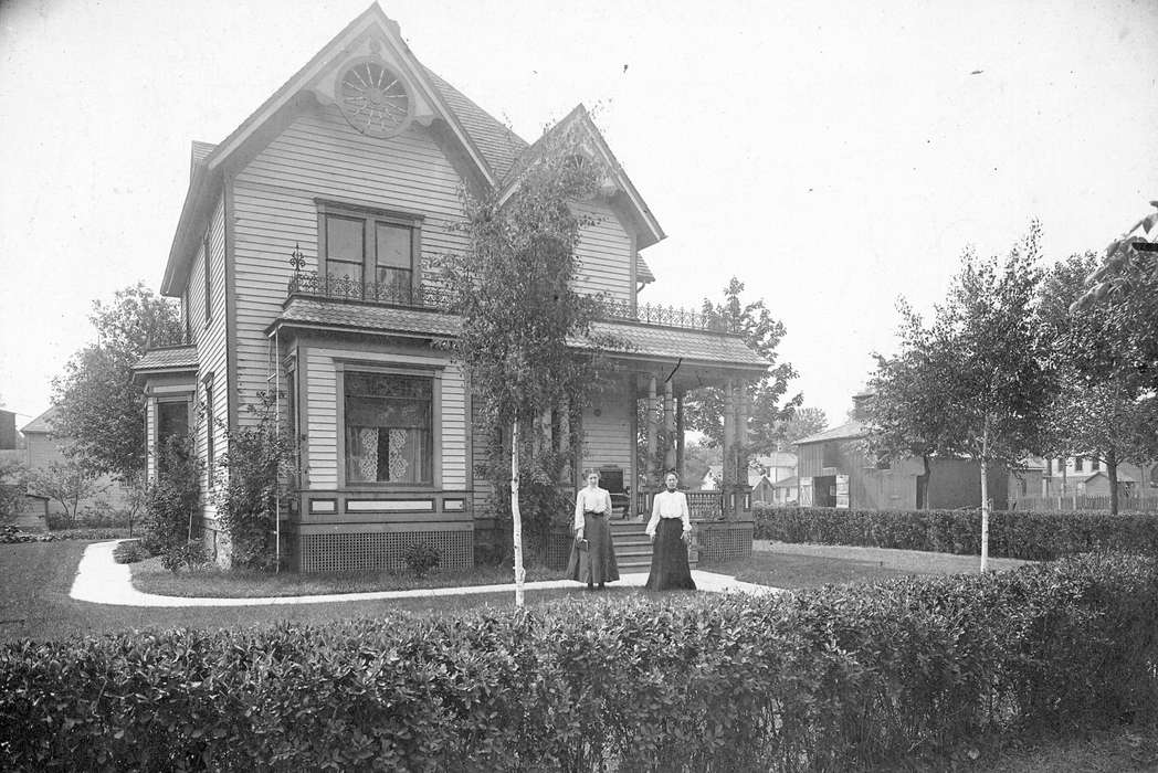 Iowa, Webster City, IA, Curtis, Leonard, Families, sisters, house, Cities and Towns, history of Iowa, Iowa History