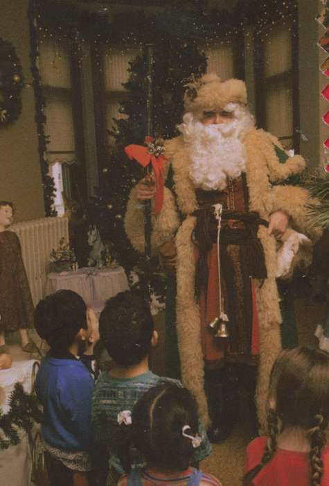 Portraits - Group, christmas, Iowa History, Holidays, Iowa, Heilman, John, history of Iowa, santa, Children, Fairs and Festivals, Storm Lake, IA, Winter