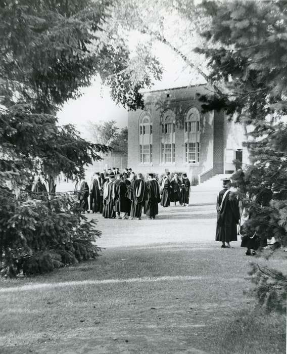 Cedar Falls, IA, history of Iowa, Iowa History, uni, lawn, UNI Special Collections & University Archives, graduation, Iowa, state college of iowa, Schools and Education, graduate, university of northern iowa