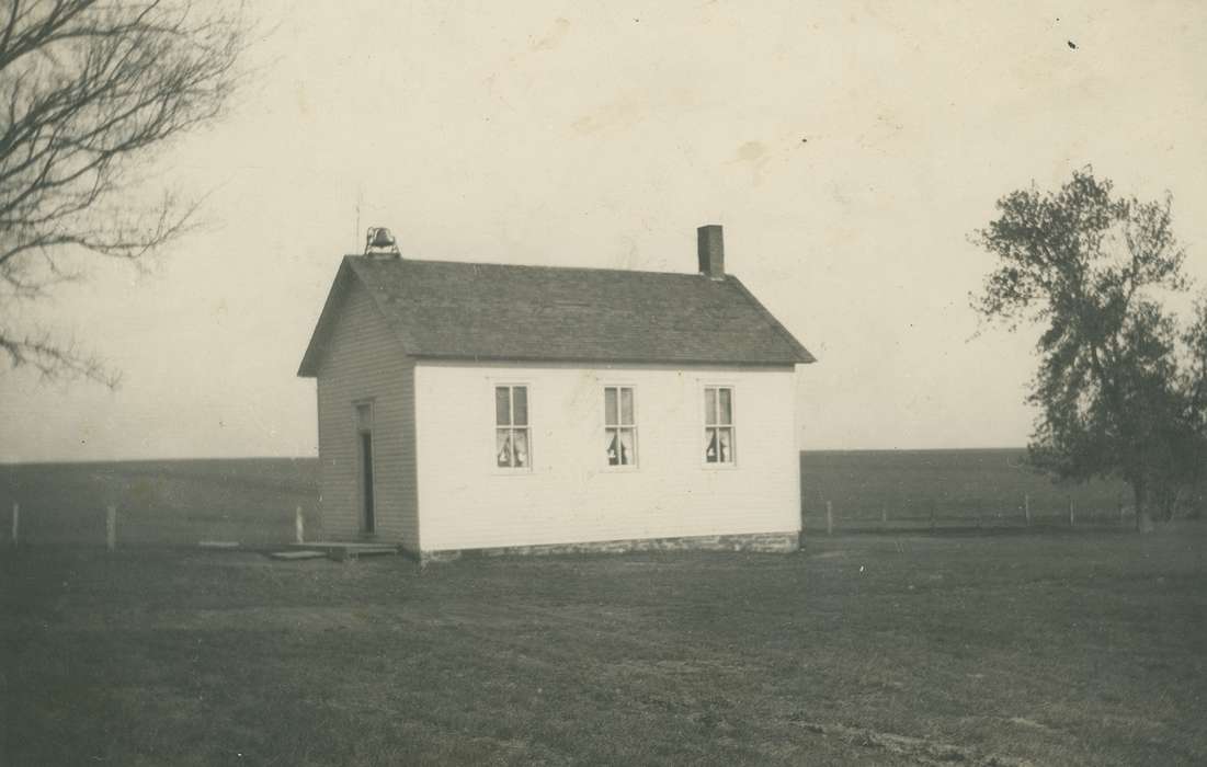 history of Iowa, Iowa History, University of Northern Iowa Museum, WI, one room schoolhouse, Iowa, Schools and Education, schoolhouse