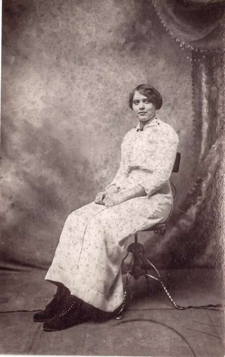 Anamosa Library & Learning Center, history of Iowa, Iowa, Iowa History, Anamosa, IA, woman, Portraits - Individual