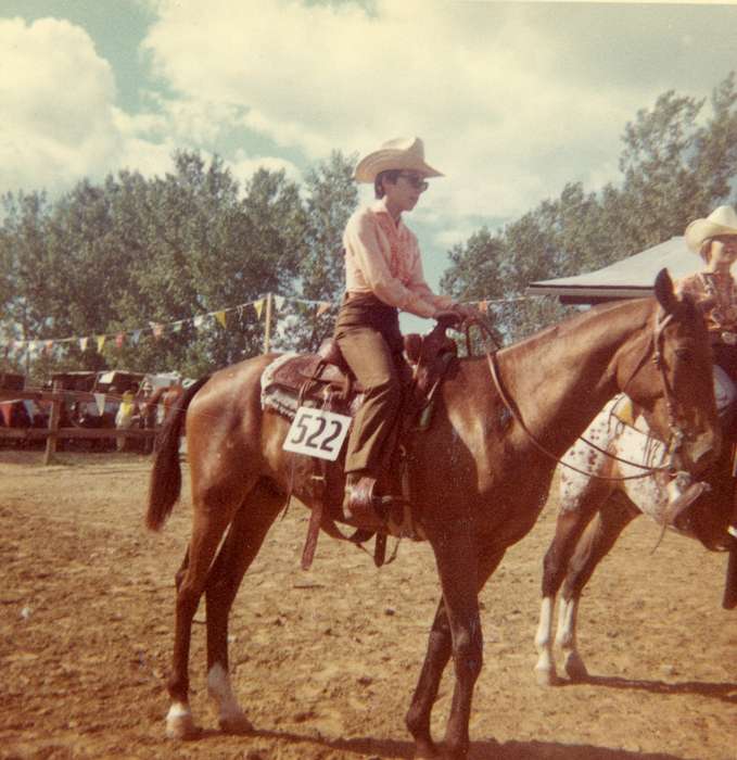 Animals, Olsson, Ann and Jons, Iowa History, horse show, Iowa, Sports, horses, Waverly, IA, Outdoor Recreation, history of Iowa