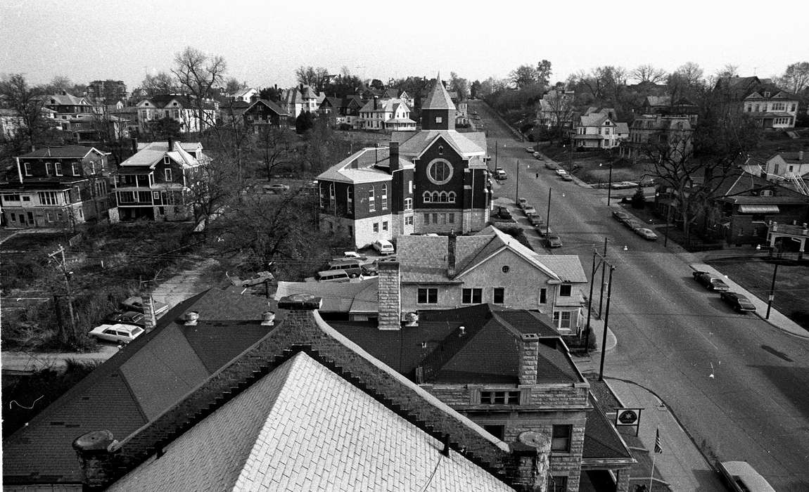 flag, Main Streets & Town Squares, neighborhood, history of Iowa, Iowa History, Ottumwa, IA, Lemberger, LeAnn, Businesses and Factories, Prisons and Criminal Justice, courthouse, Aerial Shots, Iowa, Cities and Towns, chimney, house