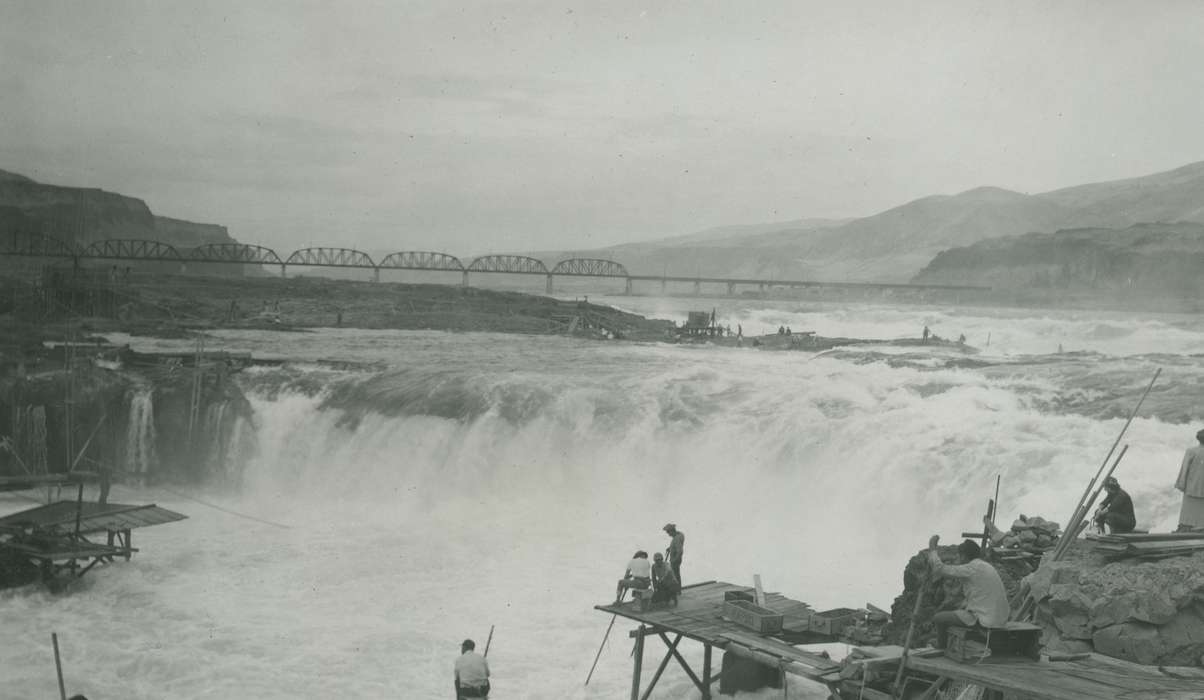 Travel, chinook, People of Color, bridge, chinook salmon, wasco-wishram, history of Iowa, Iowa History, waterfall, first nation, Lakes, Rivers, and Streams, Kennewick, WA, Iowa, native american, McMurray, Doug, indigenous, Labor and Occupations