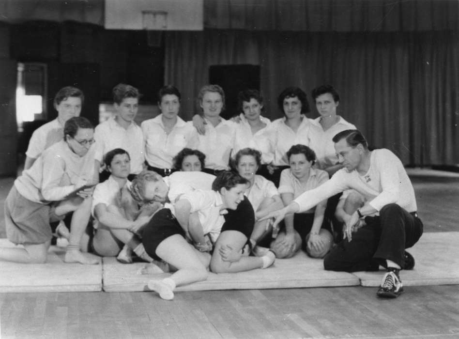 Portraits - Group, Cedar Falls, IA, history of Iowa, Iowa History, uni, wrestler, iowa state teachers college, UNI Special Collections & University Archives, Iowa, Schools and Education, Sports, university of northern iowa, wrestling, gymnasium