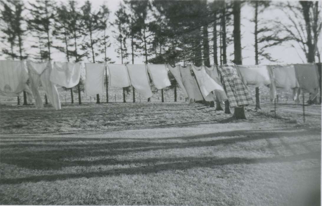 laundry, Iowa History, Iowa, history of Iowa, Owen, Jeff, Homes, clothesline, Monticello, IA