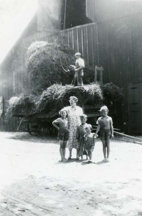 hay, IA, history of Iowa, Farms, Iowa, Families, Iowa History, barn, Portraits - Group, Guild, Allison