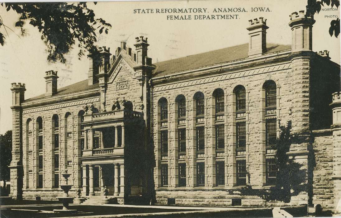 history of Iowa, Iowa, Iowa History, anamosa state penitentiary, Anamosa, IA, Prisons and Criminal Justice, Hatcher, Cecilia