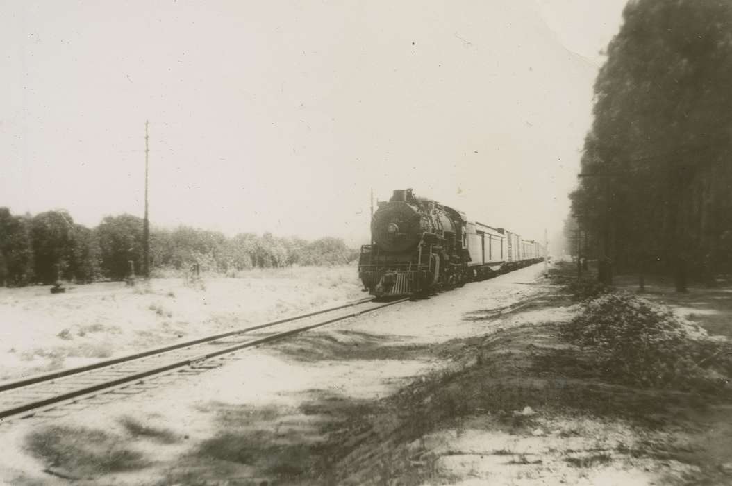 Travel, history of Iowa, Iowa History, Fink-Bowman, Janna, Motorized Vehicles, train track, Iowa, train, CA