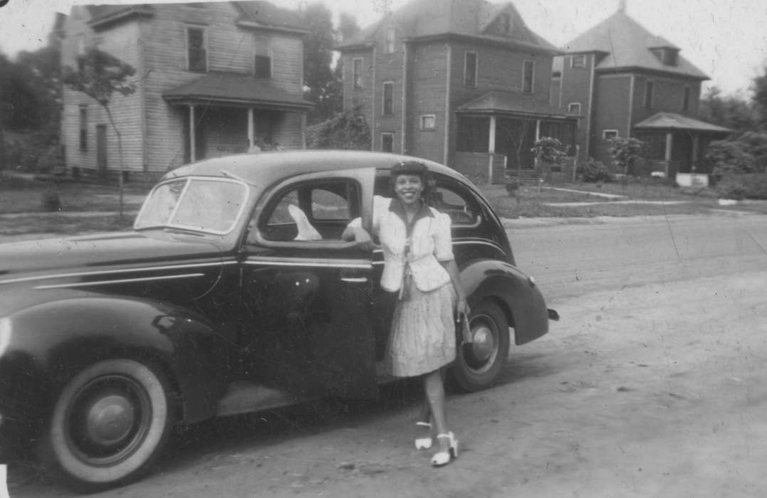 Cities and Towns, Motorized Vehicles, african american, Waterloo, IA, Iowa History, Henderson, Jesse, car, Leisure, People of Color, history of Iowa, Iowa, Portraits - Individual