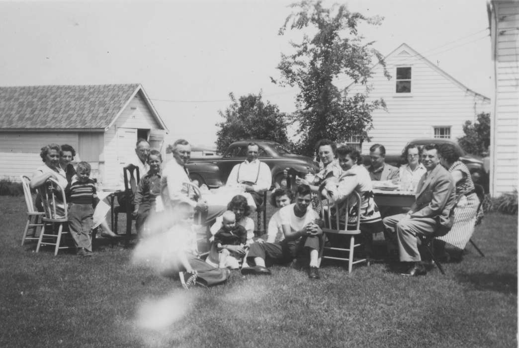 Portraits - Group, gathering, table, Vaughn, Cindy, history of Iowa, Iowa History, car, lawn, reunion, chair, Iowa, family, Outdoor Recreation, party, Cedar Rapids, IA, Food and Meals, Leisure