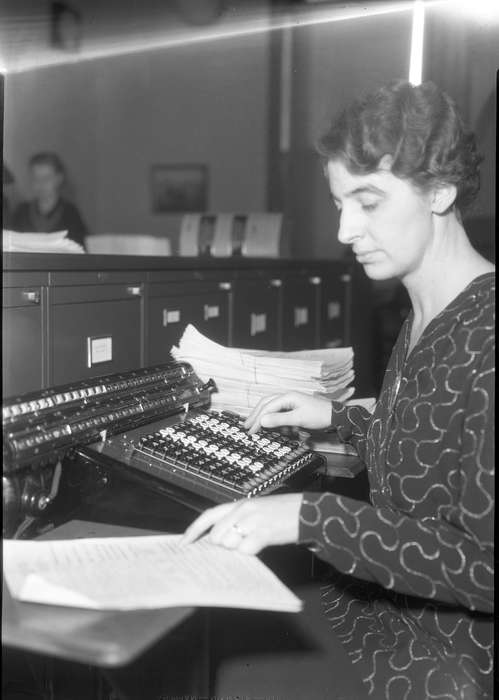 Cedar Falls, IA, history of Iowa, Iowa History, uni, paper, iowa state teachers college, UNI Special Collections & University Archives, Iowa, typewriter, Schools and Education, university of northern iowa, Labor and Occupations