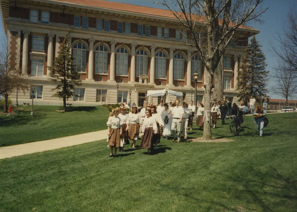 procession, Cedar Falls, IA, history of Iowa, University of Northern Iowa Museum, Entertainment, Iowa History, uni, Civic Engagement, Holidays, Fairs and Festivals, fashion, Iowa, Schools and Education, university of northern iowa, seerley hall