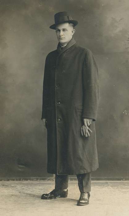 Portraits - Individual, dress shoes, fedora, Waverly Public Library, history of Iowa, Iowa, man, Iowa History, trench coat