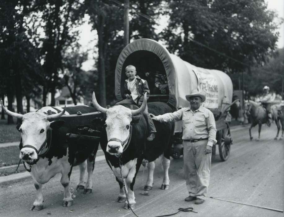 Portraits - Group, history of Iowa, Iowa History, covered wagon, Entertainment, parade, Animals, cowboy hat, oxen, Iowa, boy, horse, Children, Waverly Public Library