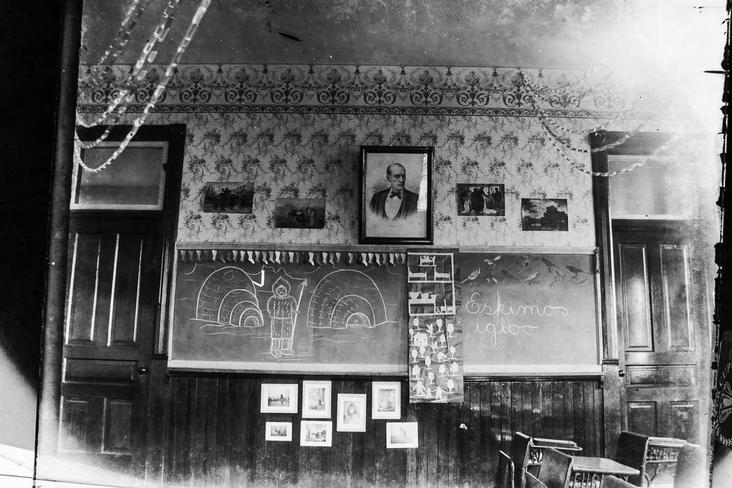 IA, Iowa, photograph, eskimo, Schools and Education, Anamosa Library & Learning Center, igloo, classroom, history of Iowa, chalkboard, Iowa History