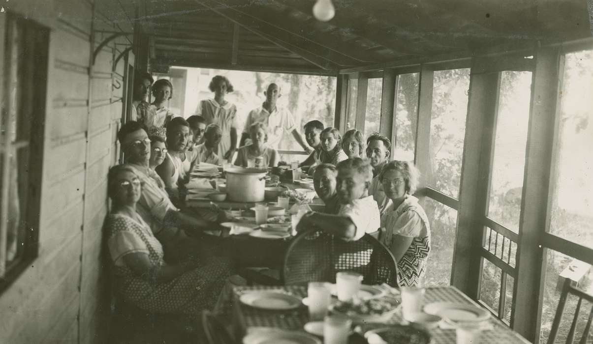 Portraits - Group, Food and Meals, Iowa, table, McMurray, Doug, pot, cabin, Clear Lake, IA, history of Iowa, picnic, Iowa History