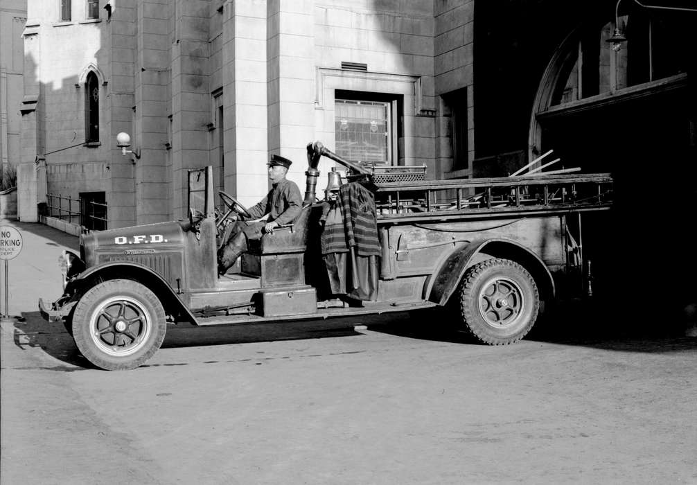 fire department, history of Iowa, Iowa History, Ottumwa, IA, Motorized Vehicles, fire truck, Iowa, Lemberger, LeAnn