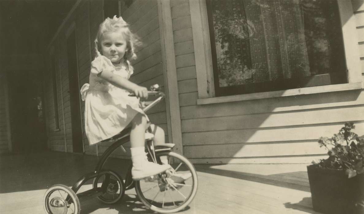 Owen, Jeff, Iowa, Leisure, Children, Portraits - Individual, tricycle, Monticello, IA, history of Iowa, Iowa History