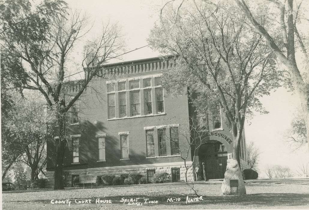Dean, Shirley, history of Iowa, Spirit Lake, IA, Iowa, Cities and Towns, Iowa History, courthouse
