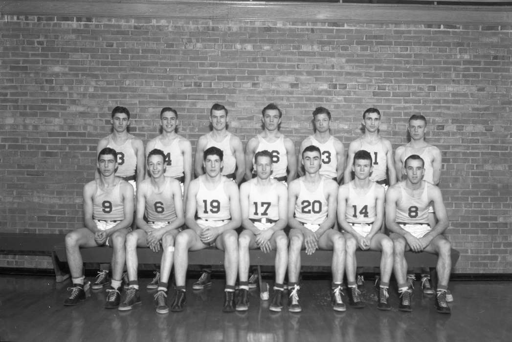 Portraits - Group, Cedar Falls, IA, history of Iowa, Iowa History, uni, iowa state teachers college, basketball team, UNI Special Collections & University Archives, Iowa, Schools and Education, Sports, university of northern iowa, basketball uniform