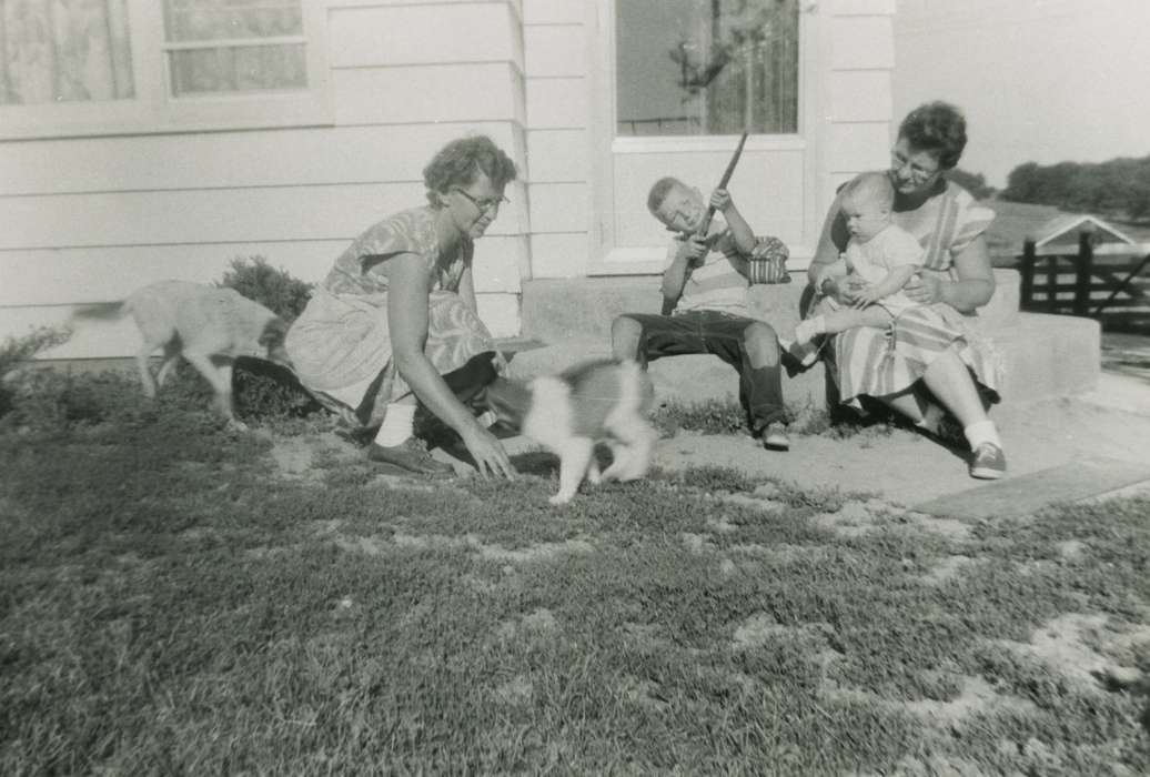 baby, Drake, Jessa, Iowa History, Maquoketa, IA, Leisure, Children, Iowa, history of Iowa, Animals, dog, Families, gun