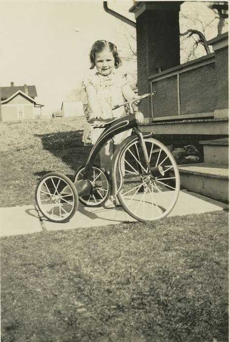 Waukee, IA, Kozak (Apgar ), Carol, history of Iowa, Iowa, tricycle, Iowa History, Children