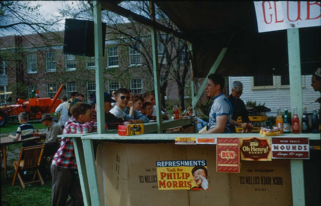 Food and Meals, Iowa, Ames, IA, veishea, Fairs and Festivals, Sack, Renata, history of Iowa, food stall, Iowa History, food stand