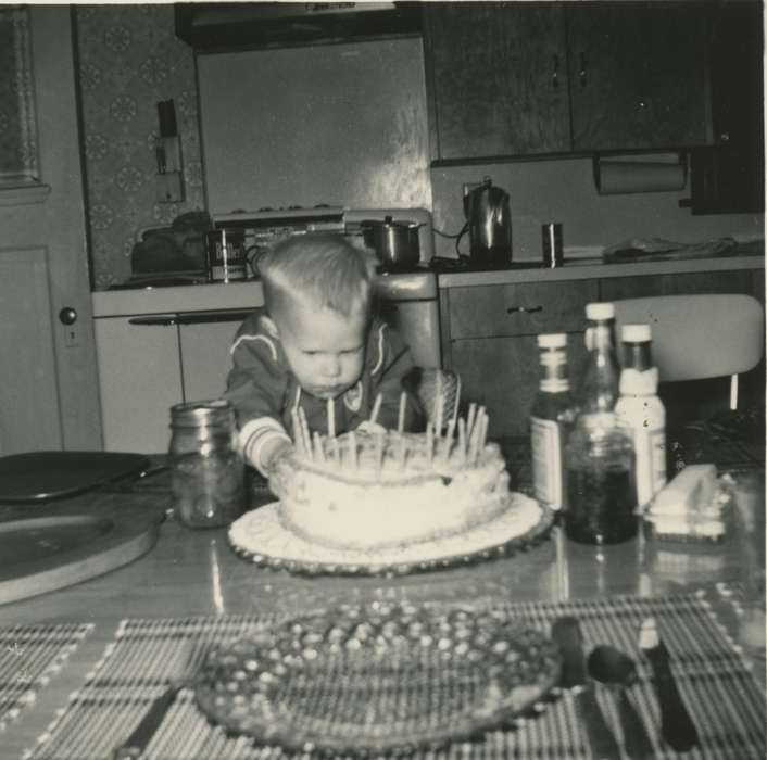 Portraits - Individual, birthday, Iowa History, cake, Food and Meals, Iowa, Pauk, Theresa, kitchen, Cedar Rapids, IA, history of Iowa, Homes, Children, Holidays