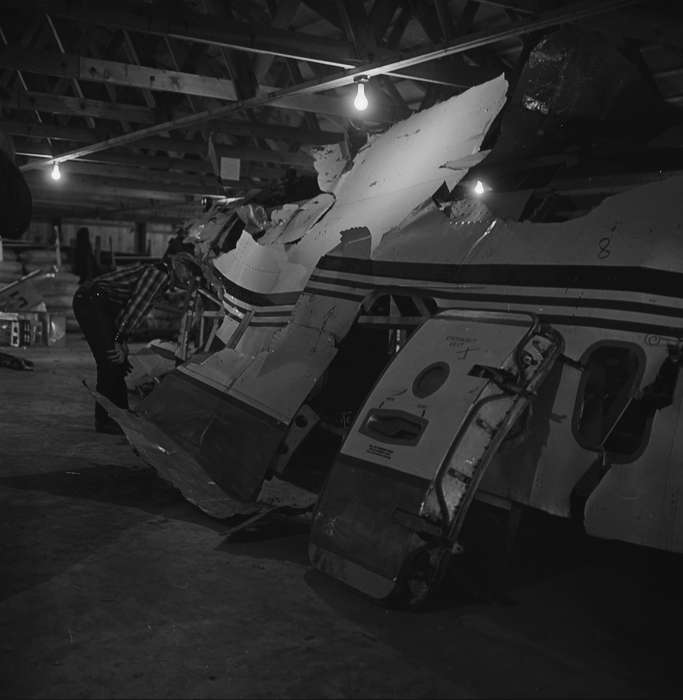 history of Iowa, plane, Iowa History, Wrecks, Motorized Vehicles, Unionville, MO, airplane, Iowa, Lemberger, LeAnn