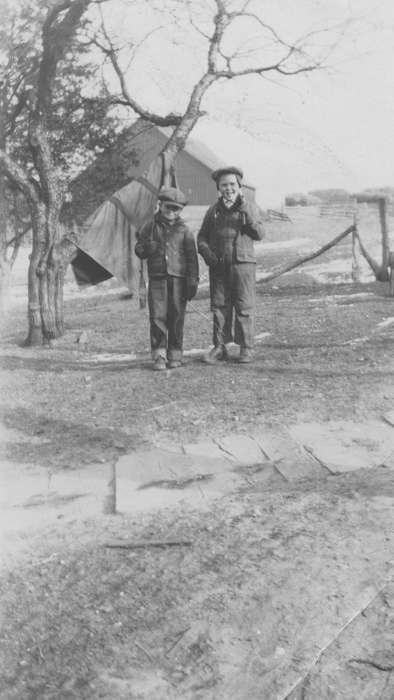 boys, Iowa, Wessels, Doris, Epworth, IA, history of Iowa, Children, Iowa History