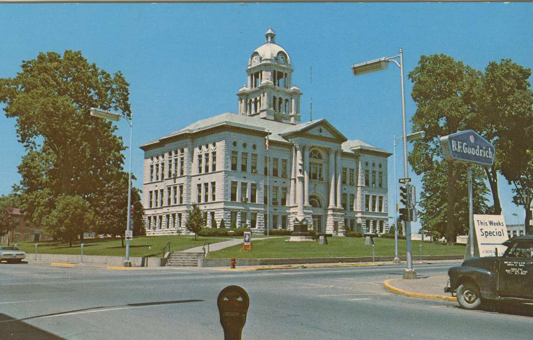 parking meter, Cities and Towns, Iowa History, Iowa, Muscatine, IA, courthouse, Main Streets & Town Squares, Dean, Shirley, history of Iowa